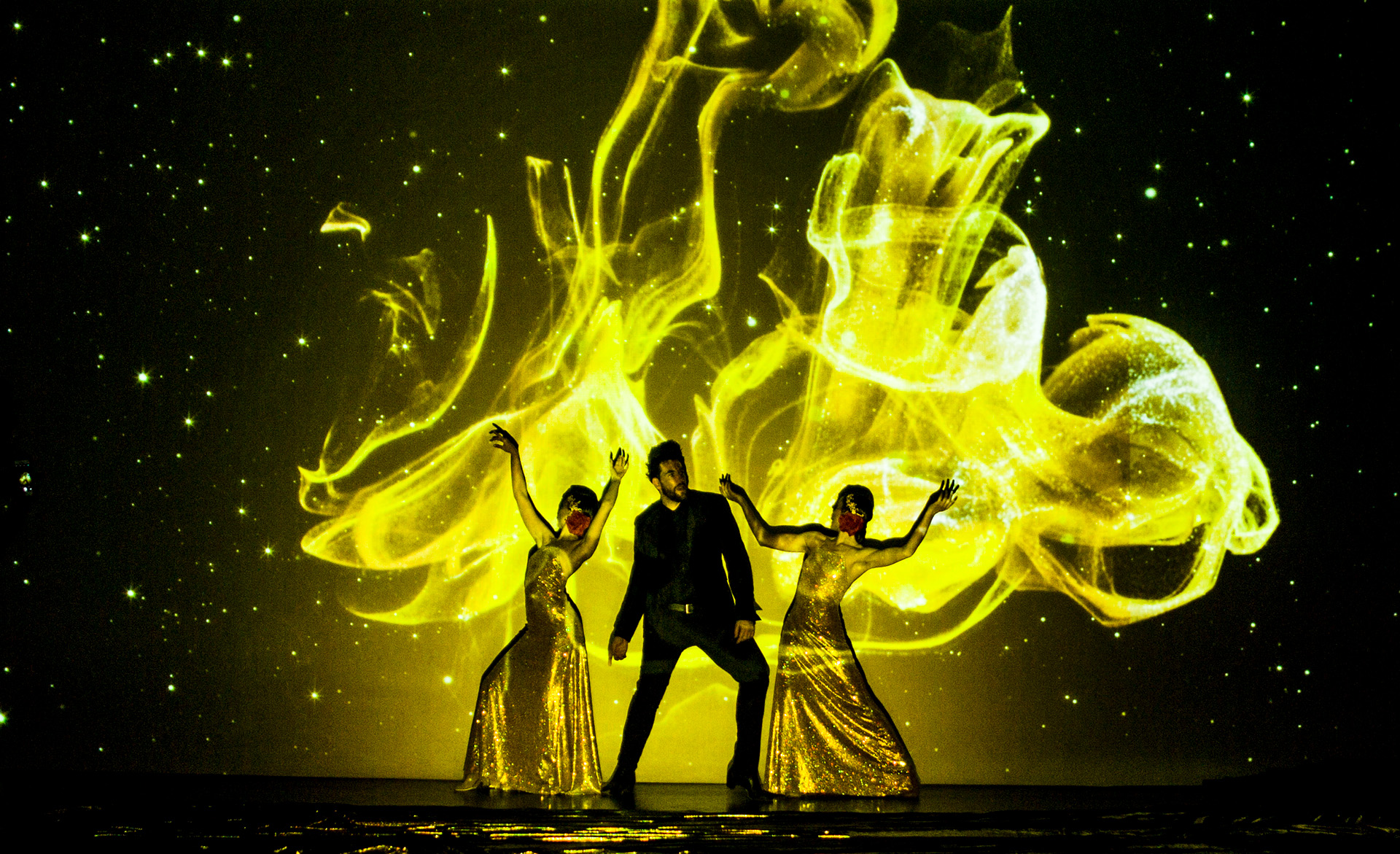 Visual Flamenco Show Andromeda, flamenco mapping, fusión de danza y videoarte