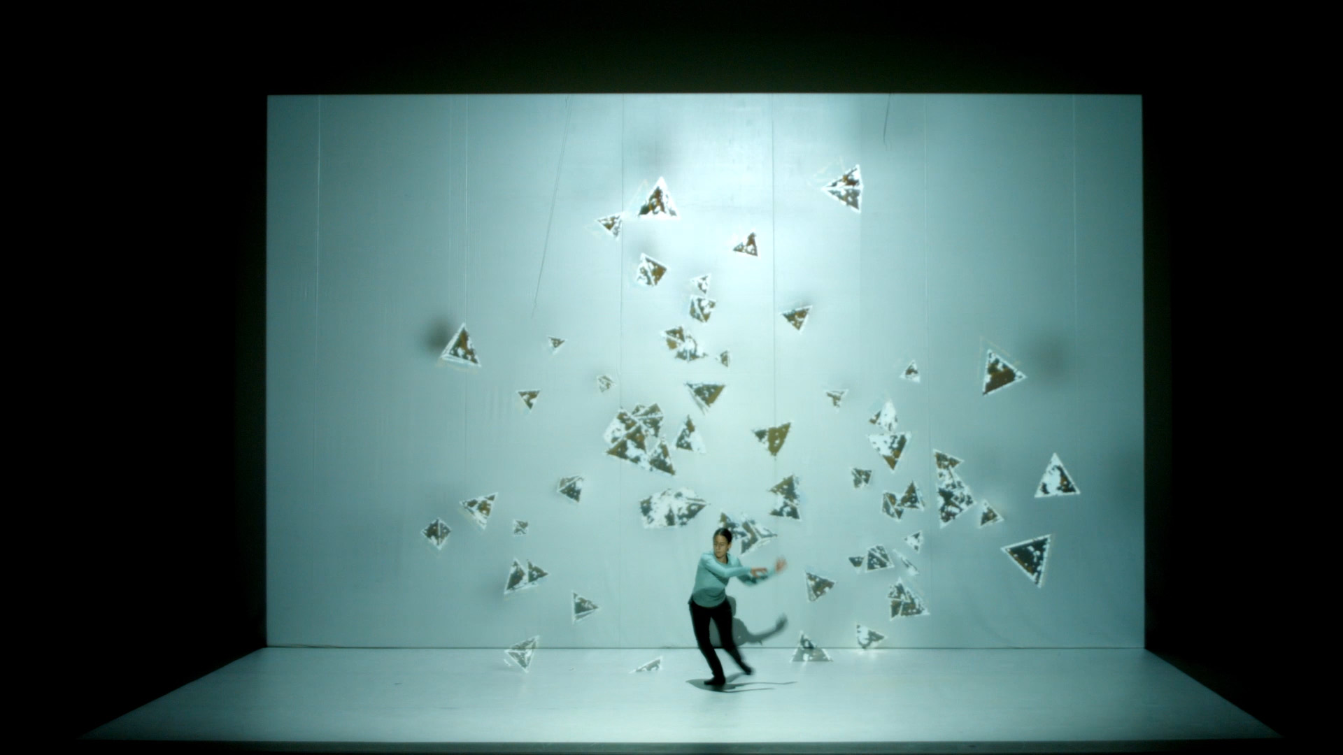 Danza y video mapping Immersive Dreams
