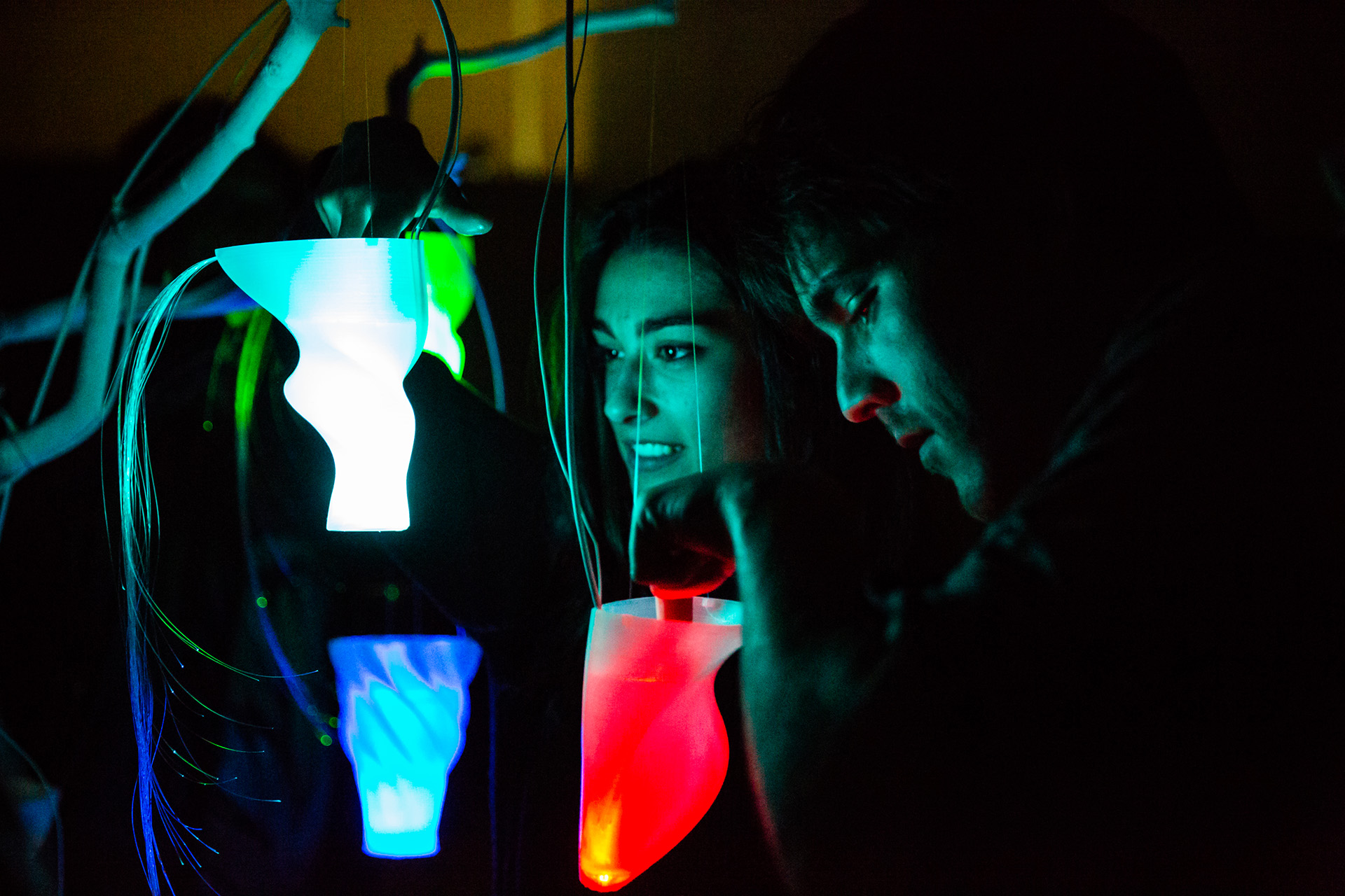 Instalaciones interactivas - Oberon's Tears