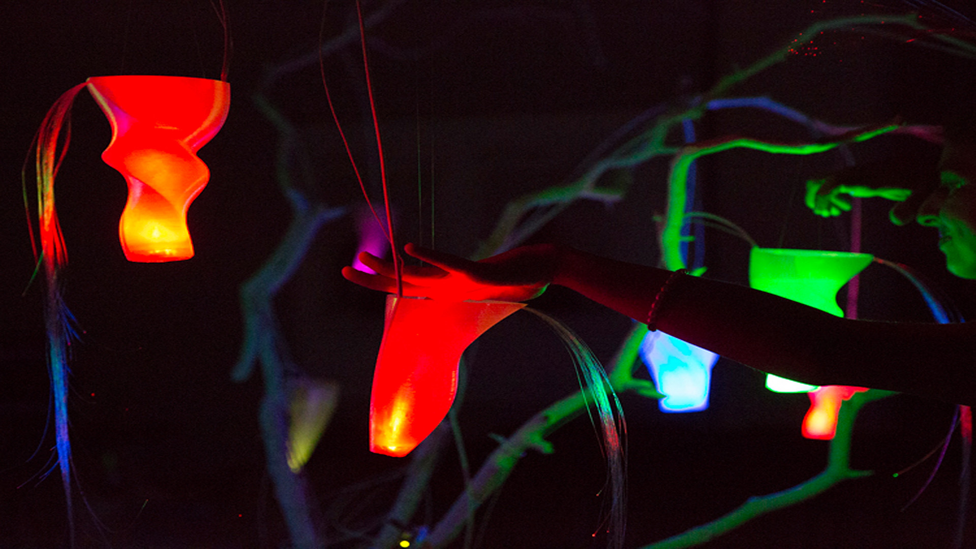 Instalaciones interactivas - Oberon's Tears